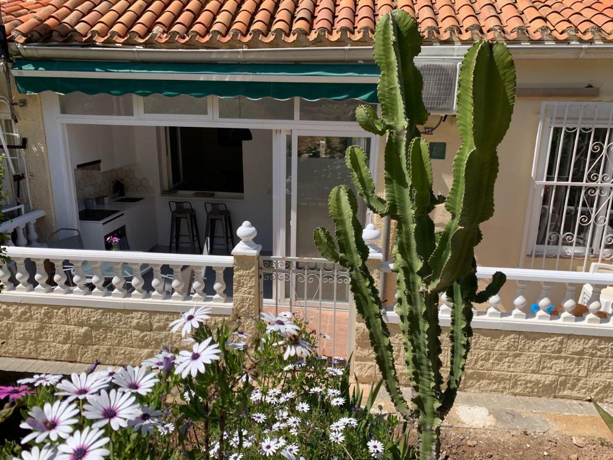 La Siesta Apartment Benidorm Bagian luar foto